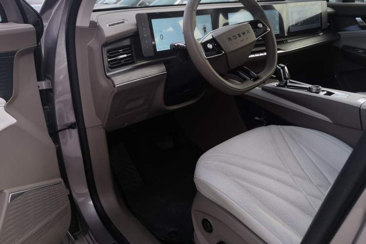 Used Roewe RX9 2023 2.0T All-Wheel-Drive Luxury Edition Driver Seat