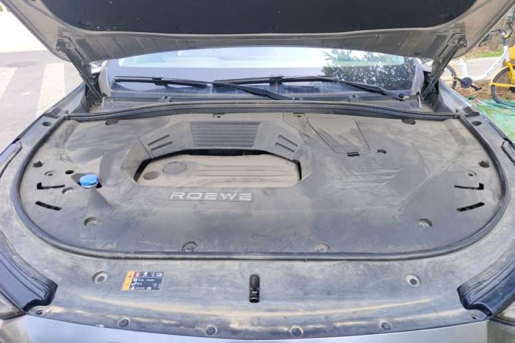 Used Roewe RX9 2023 2.0T Two-Wheel Drive Enjoyment Version Engine Bay