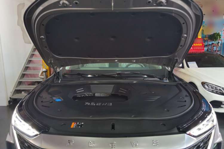 Used Roewe RX9 2023 2.0T Two-Wheel Drive Enjoyment Version Engine Bay
