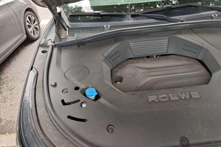 Used Roewe RX9 2023 2.0T Two-Wheel Drive Enjoyment Version Engine Bay Right