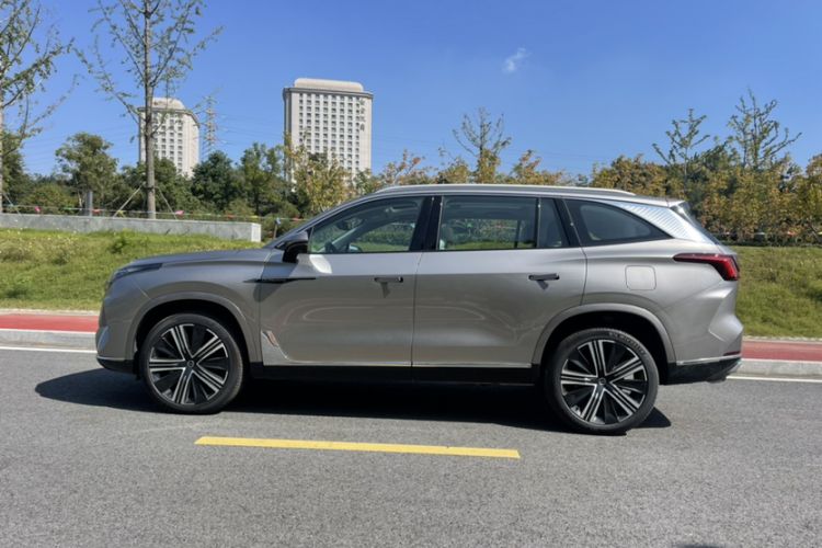 Used Roewe RX9 2023 2.0T All-Wheel-Drive Luxury Edition Exterior 2