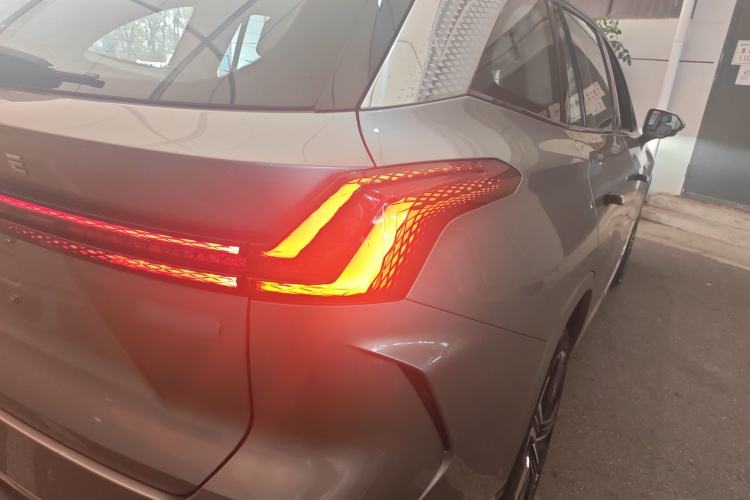 Used Roewe RX9 2023 2.0T Four-Wheel Drive Luxury Edition Exterior 3