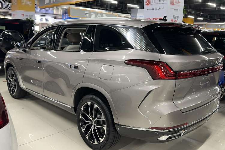 Used Roewe RX9 2023 2.0T Two-Wheel Drive Enjoyment Version Exterior 5