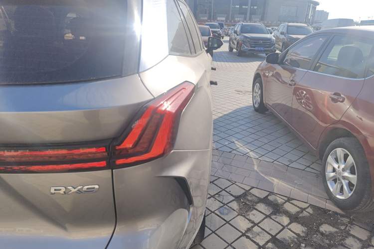 Used Roewe RX9 2023 2.0T All-Wheel-Drive Luxury Edition Exterior 6
