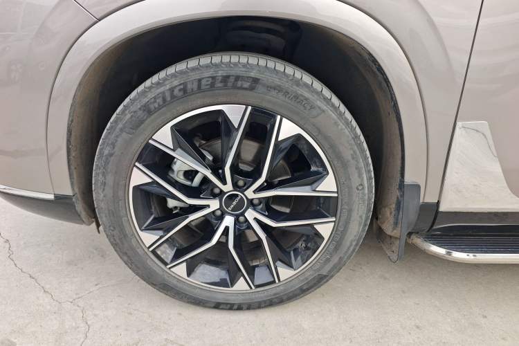 Used Roewe RX9 2023 2.0T Two-Wheel Drive Enjoyment Version Exterior 7