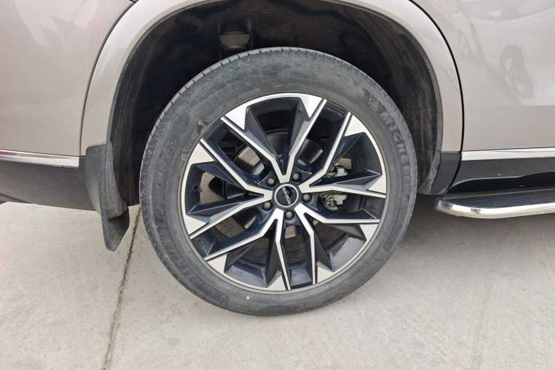 Used Roewe RX9 2023 2.0T Two-Wheel Drive Enjoyment Version Exterior 8