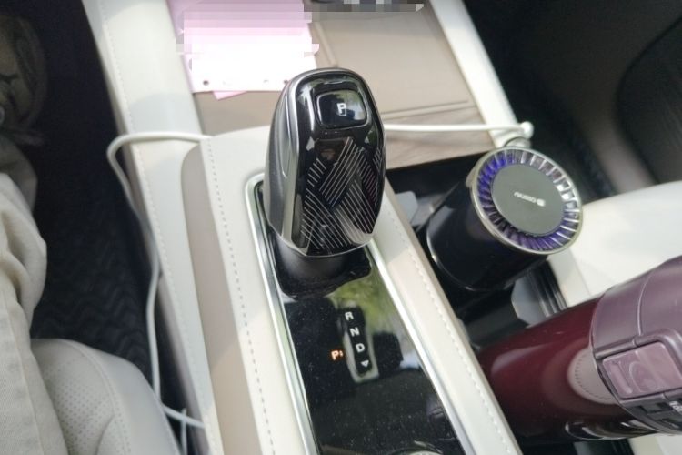 Used Roewe RX9 2023 2.0T Two-Wheel Drive Enjoyment Version Gear Lever