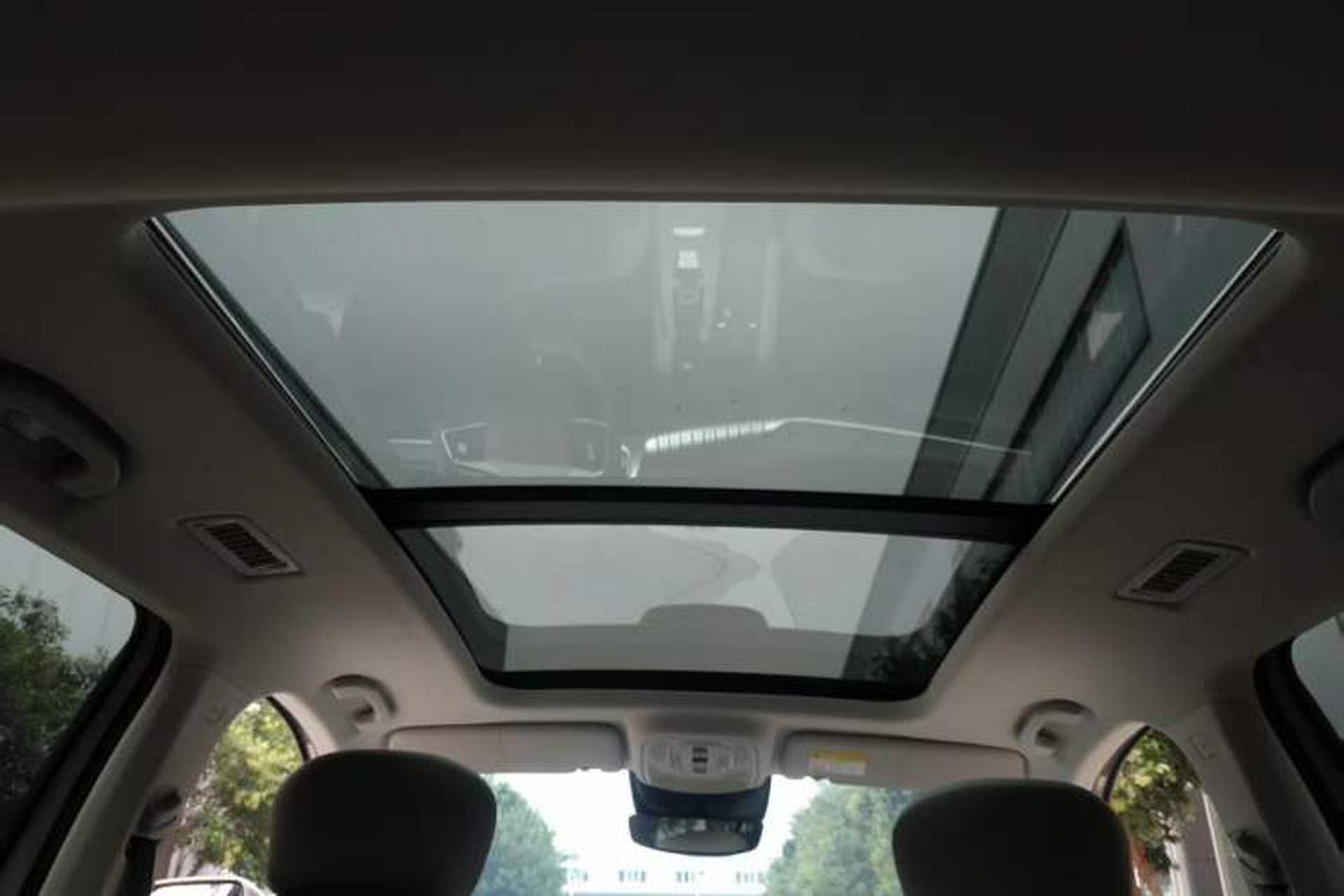 Used Roewe RX9 2023 2.0T Two-Wheel Drive Enjoyment Version Headliner