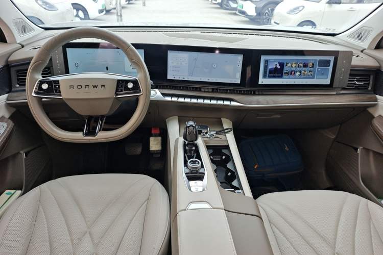 Used Roewe RX9 2023 2.0T Two-Wheel Drive Enjoyment Version Interior 2