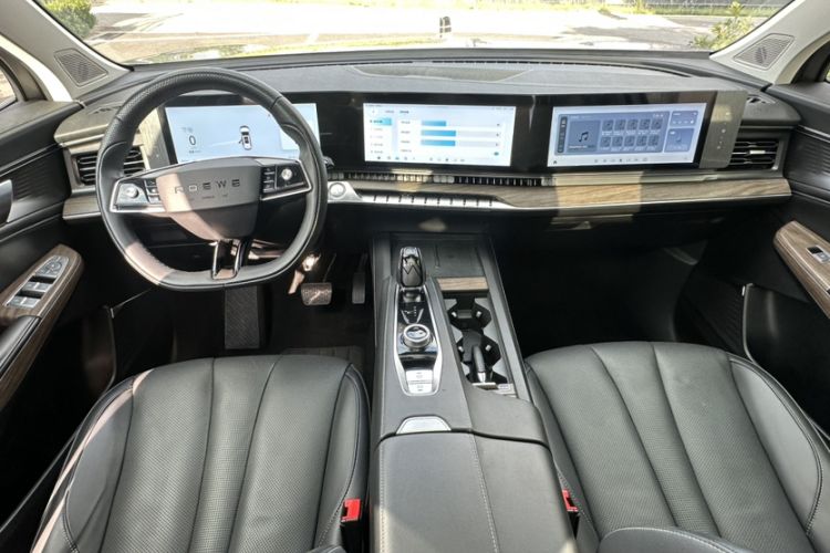 Used Roewe RX9 2023 2.0T Two-Wheel Drive Enjoyment Version Interior 3
