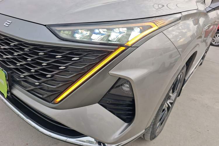 Used Roewe RX9 2023 2.0T Two-Wheel Drive Enjoyment Version Left Front Headlight