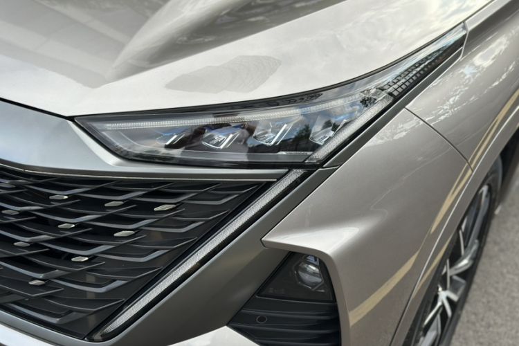 Used Roewe RX9 2023 2.0T Two-Wheel Drive Enjoyment Version Left Front Headlight