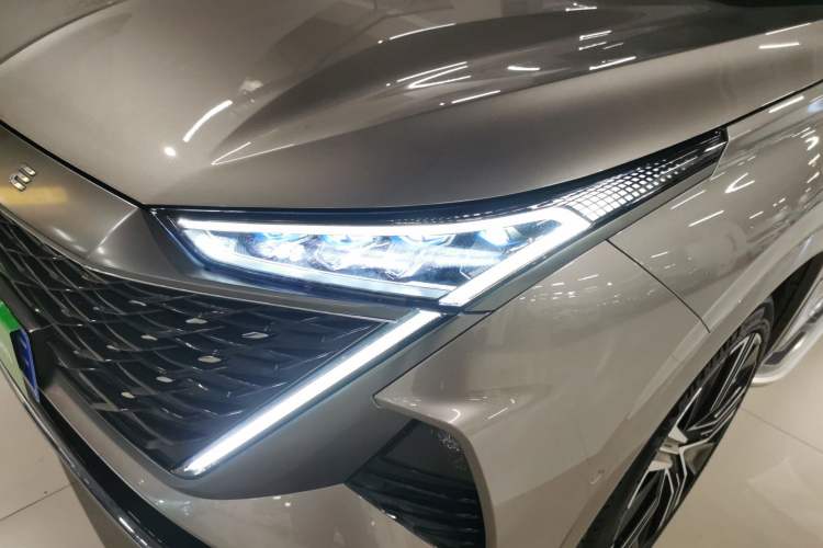 Used Roewe RX9 2023 2.0T Four-Wheel Drive Luxury Edition Left Front Headlight