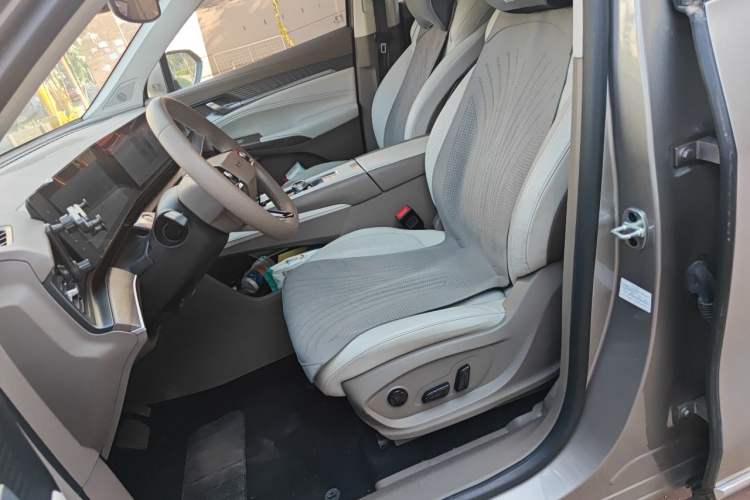 Used Roewe RX9 2023 2.0T Two-Wheel Drive Enjoyment Version Left Front Seat