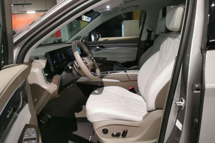Used Roewe RX9 2023 2.0T Four-Wheel Drive Luxury Edition Left Front Seat