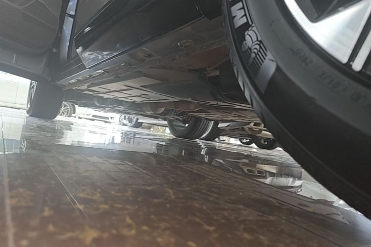 Used Roewe RX9 2023 2.0T Two-Wheel Drive Enjoyment Version Left Side Sill