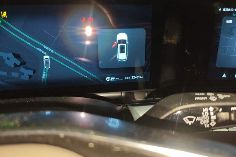 Used Roewe RX9 2023 2.0T Two-Wheel Drive Enjoyment Version Odometer Close Up