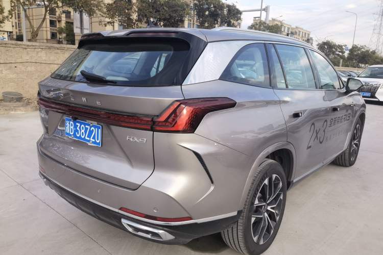 Used Roewe RX9 2023 2.0T All-Wheel-Drive Luxury Edition Rear Right 45 Deg