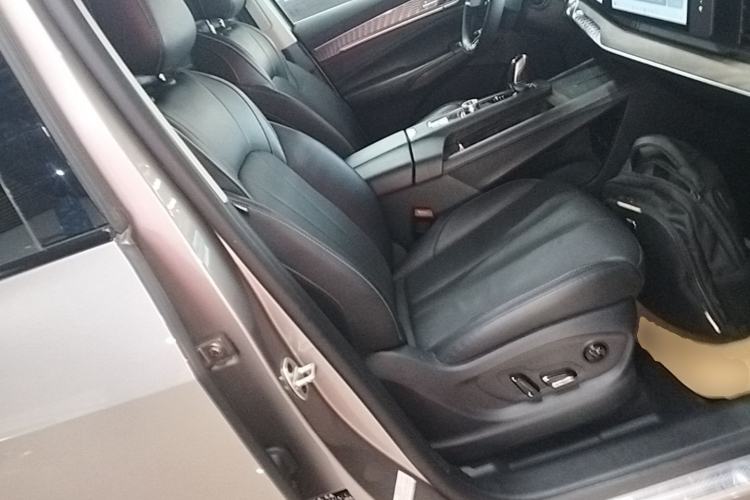Used Roewe RX9 2023 2.0T Two-Wheel Drive Enjoyment Version Right Front Seat