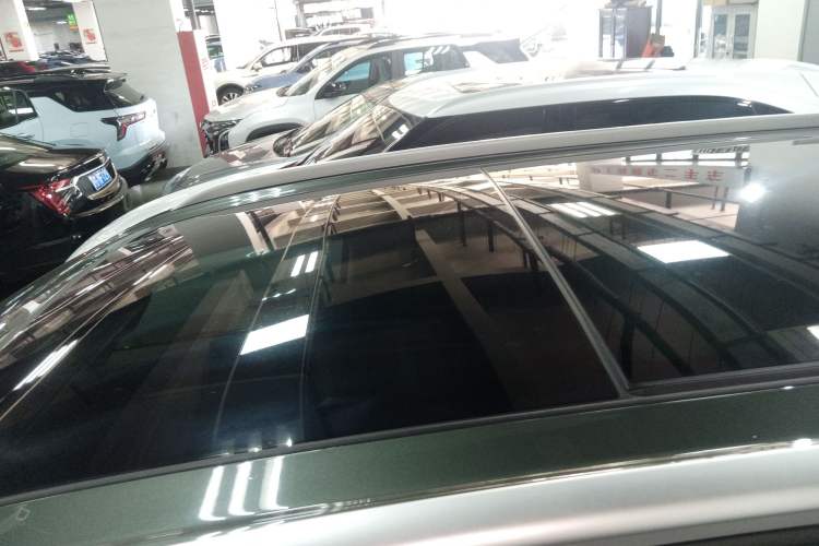 Used Roewe RX9 2023 2.0T Two-Wheel Drive Enjoyment Version Roof