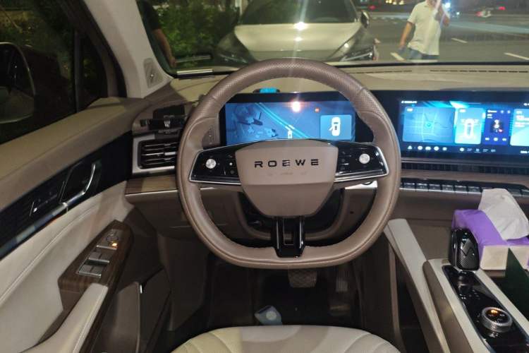 Used Roewe RX9 2023 2.0T Two-Wheel Drive Enjoyment Version Steering Wheel