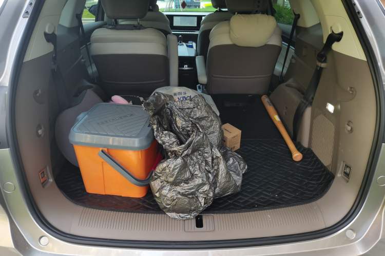 Used Roewe RX9 2023 2.0T Two-Wheel Drive Enjoyment Version Trunk
