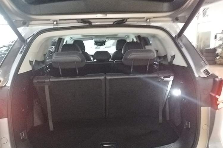 Used Roewe RX9 2023 2.0T Two-Wheel Drive Enjoyment Version Trunk