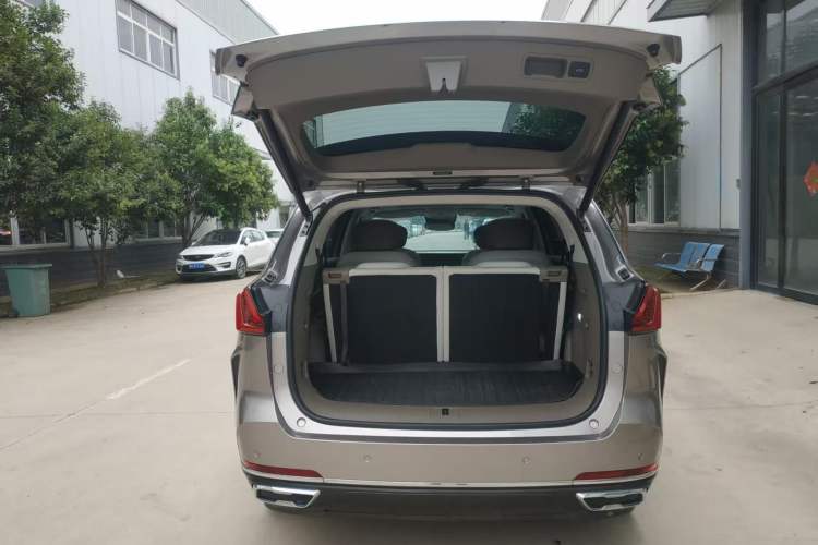 Used Roewe RX9 2023 2.0T Two-Wheel Drive Enjoyment Version Trunk