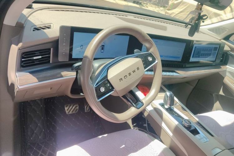 Used Roewe RX9 2023 2.0T Four-Wheel Drive Luxury Edition Center Console