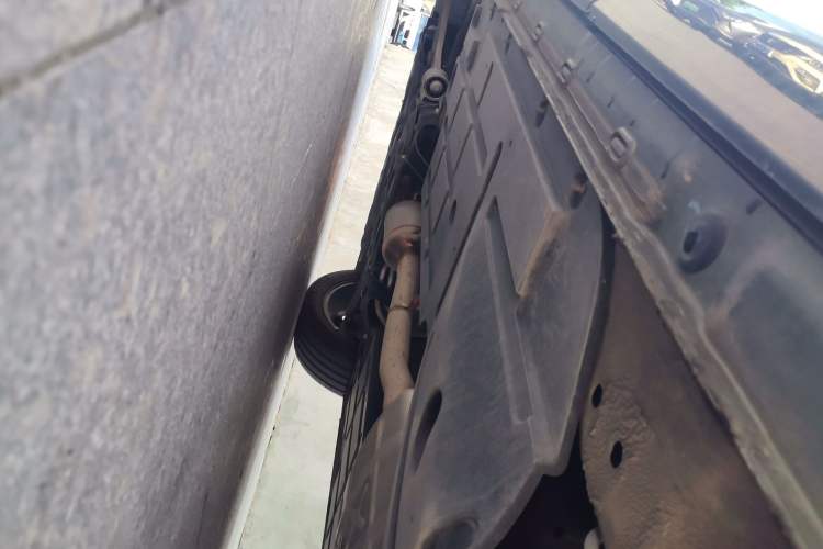 Used Roewe RX9 2023 2.0T Two-Wheel Drive Enjoyment Version Chassis Rear Left