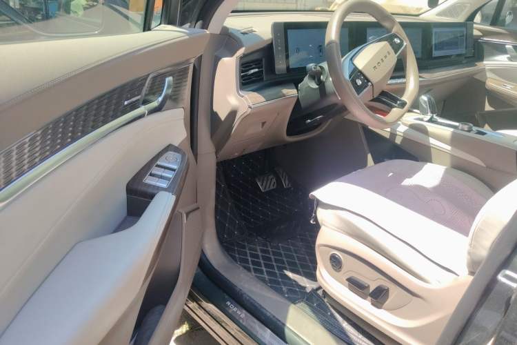 Used Roewe RX9 2023 2.0T Four-Wheel Drive Luxury Edition Driver Seat