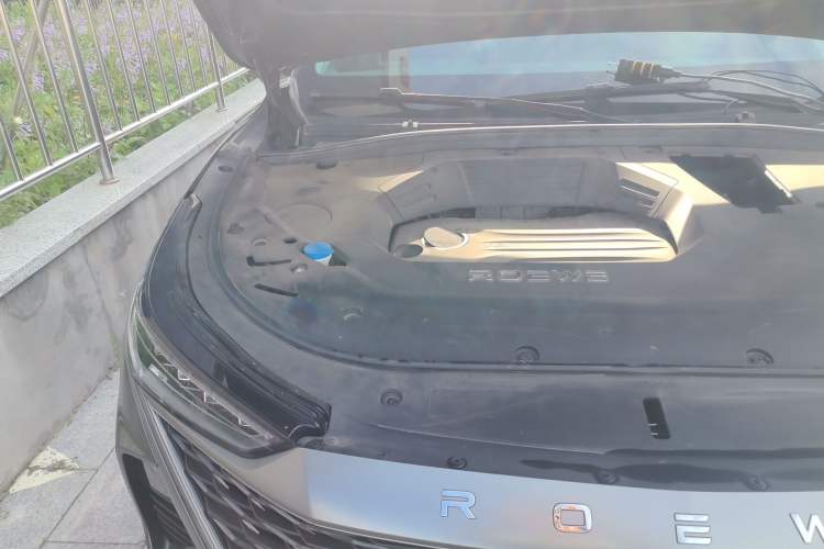 Used Roewe RX9 2023 2.0T Two-Wheel Drive Enjoyment Version Engine Bay Right