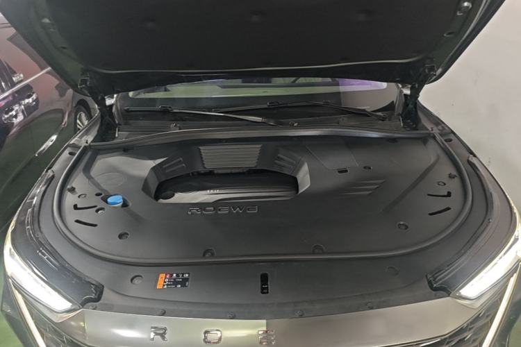 Used Roewe RX9 2023 2.0T Two-Wheel Drive Enjoyment Version Engine Bay