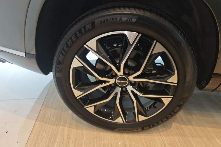 Used Roewe RX9 2023 2.0T Two-Wheel Drive Enjoyment Version Exterior 2