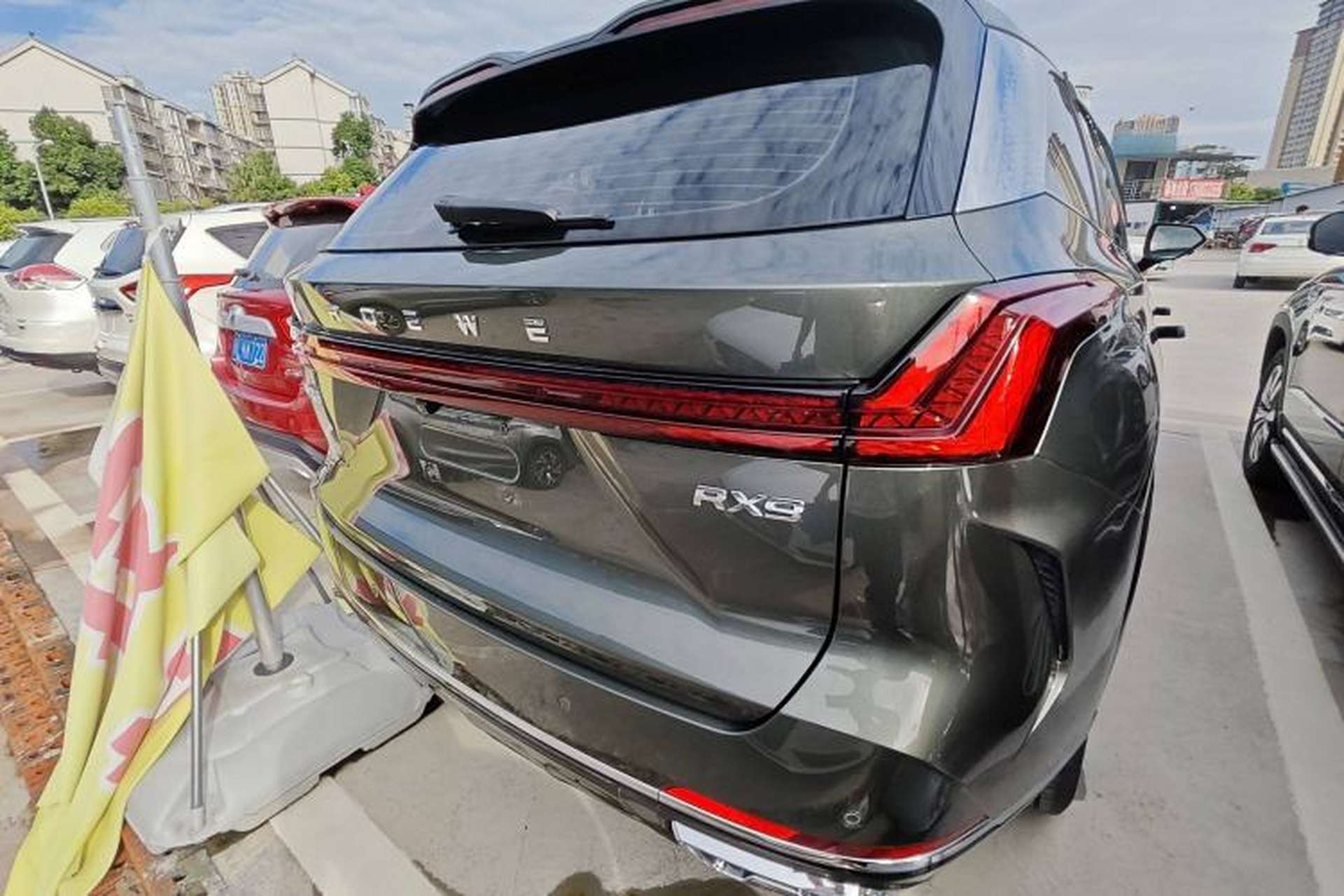 Used Roewe RX9 2023 2.0T Two-Wheel Drive Enjoyment Version Exterior 5