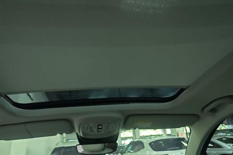Used Roewe RX9 2023 2.0T Two-Wheel Drive Enjoyment Version Headliner