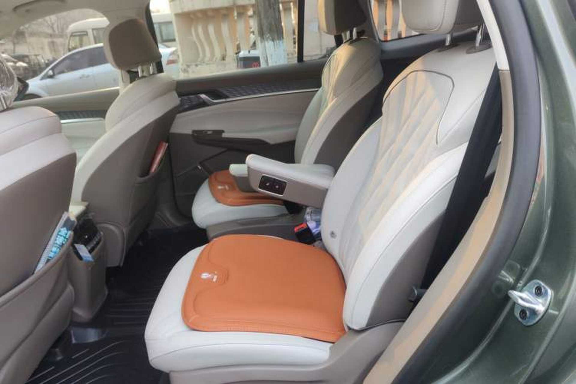 Used Roewe RX9 2023 2.0T Two-Wheel Drive Enjoyment Version Interior 4