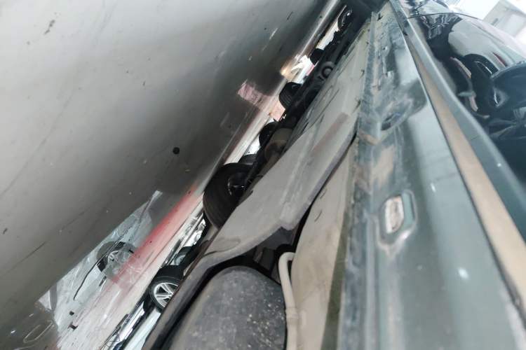 Used Roewe RX9 2023 2.0T Two-Wheel Drive Enjoyment Version Left Side Sill