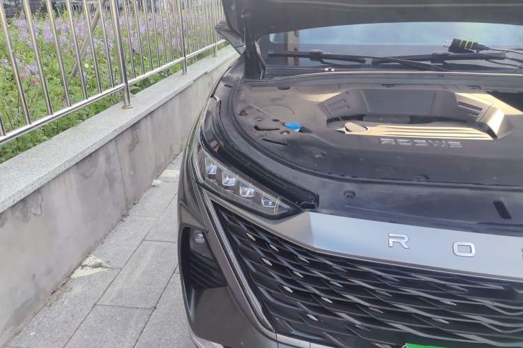 Used Roewe RX9 2023 2.0T Two-Wheel Drive Enjoyment Version Right Front Headlight