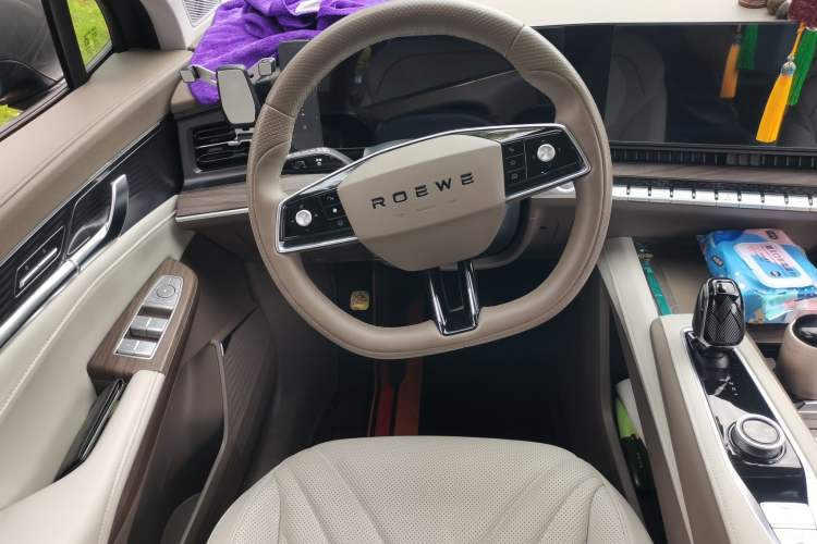 Used Roewe RX9 2023 2.0T Two-Wheel Drive Enjoyment Version Steering Wheel