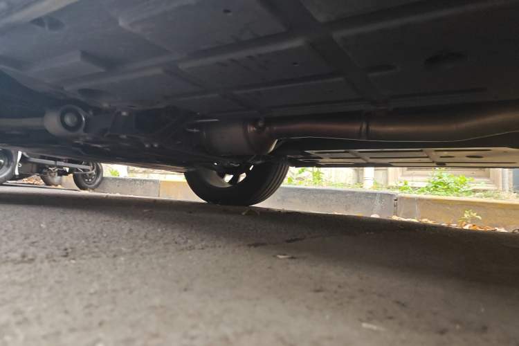 Used Roewe RX9 2023 2.0T Two-Wheel Drive Enjoyment Version Chassis Front Left