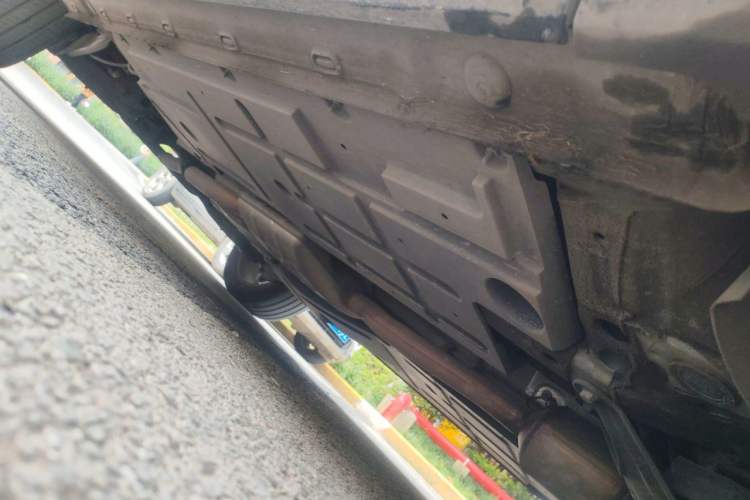 Used Roewe RX9 2023 2.0T Two-Wheel Drive Enjoyment Version Chassis Front Right