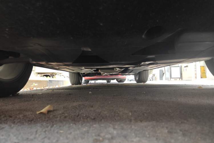 Used Roewe RX9 2023 2.0T Two-Wheel Drive Enjoyment Version Chassis Front