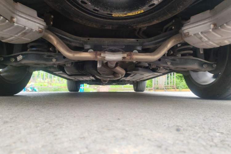 Used Roewe RX9 2023 2.0T Two-Wheel Drive Enjoyment Version Chassis Rear
