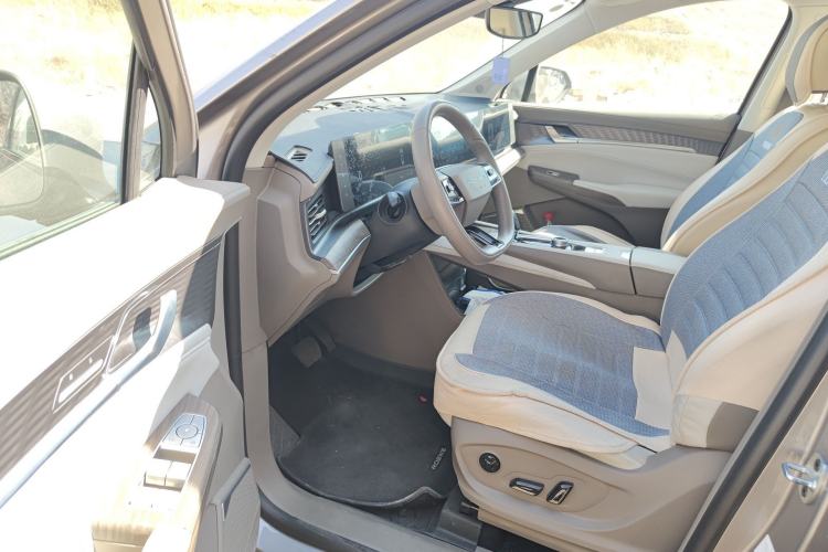 Used Roewe RX9 2023 2.0T Two-Wheel Drive Enjoyment Version Driver Seat