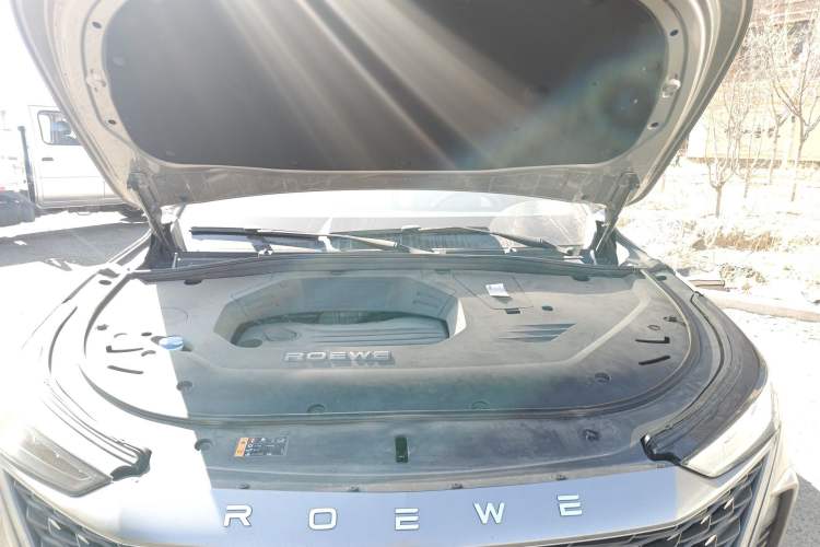 Used Roewe RX9 2023 2.0T Two-Wheel Drive Enjoyment Version Engine Bay