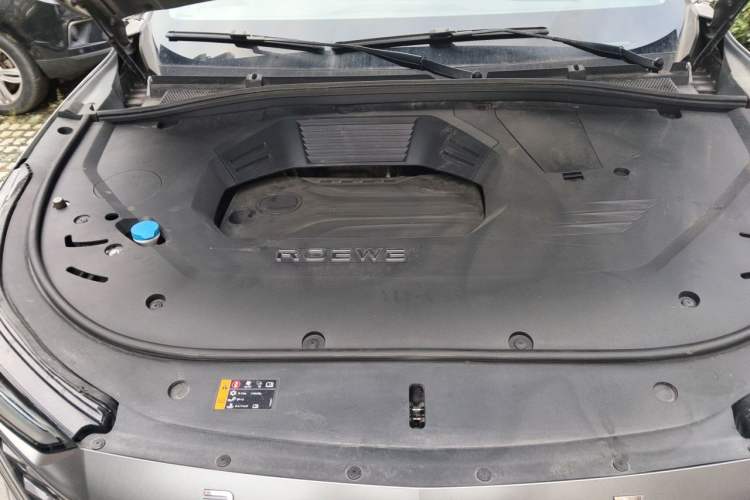 Used Roewe RX9 2023 2.0T Two-Wheel Drive Enjoyment Version Engine Bay