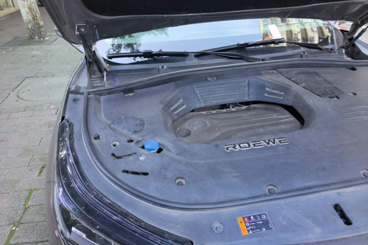 Used Roewe RX9 2023 2.0T All-Wheel-Drive Luxury Edition Engine Bay Right