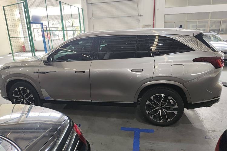 Used Roewe RX9 2023 2.0T Two-Wheel Drive Enjoyment Version Exterior 3