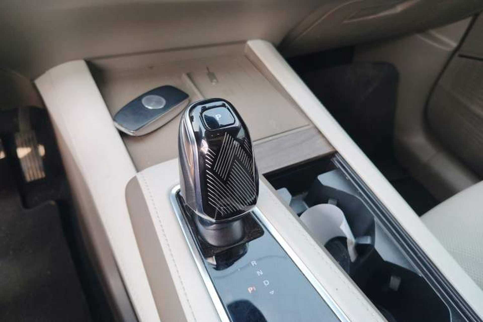 Used Roewe RX9 2023 2.0T All-Wheel-Drive Luxury Edition Gear Lever